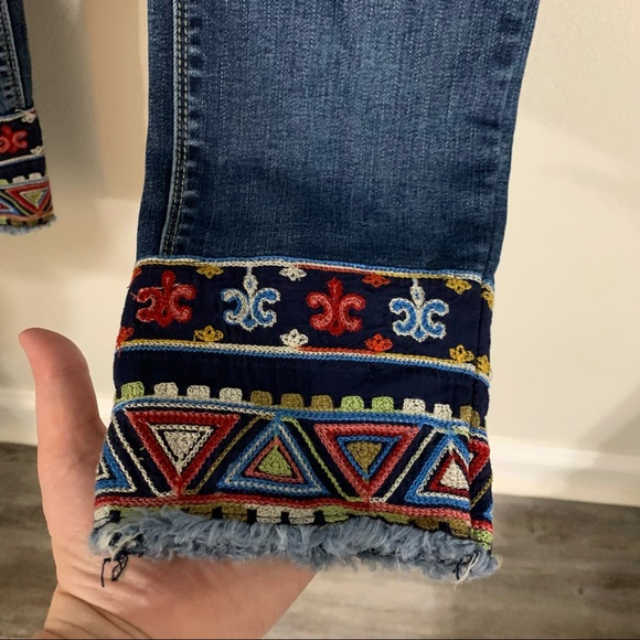 John Mark Embroidered Jeans Raw Hem 